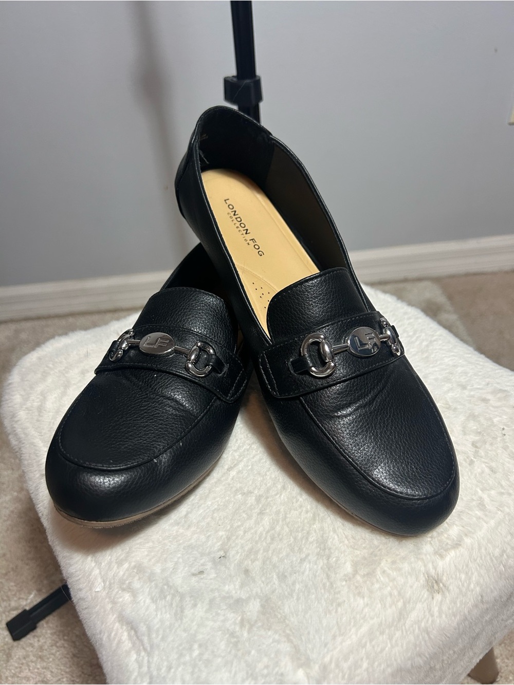 London Fog Black Leather Bit-Trim Loafers